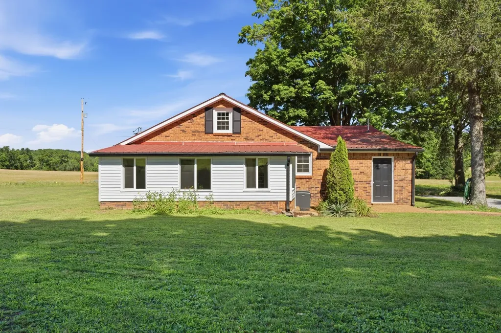 130 Harper Road Portland TN 37148