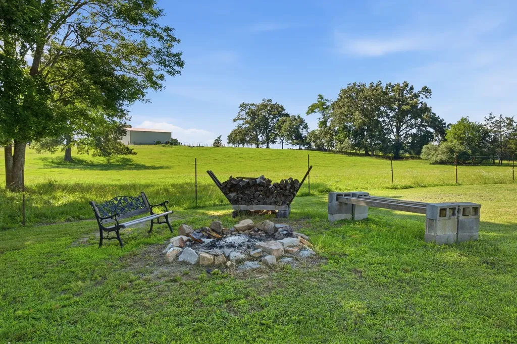 130 Harper Road Portland TN 37148