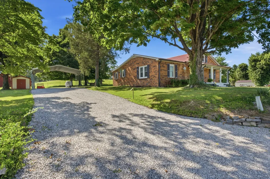 130 Harper Road Portland TN 37148
