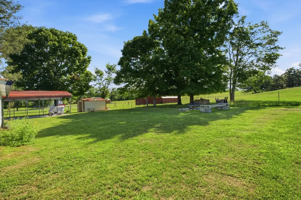 130 Harper Road Portland TN 37148