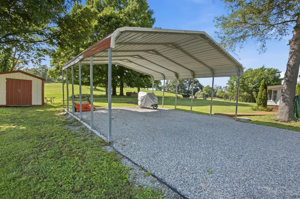 130 Harper Road Portland TN 37148