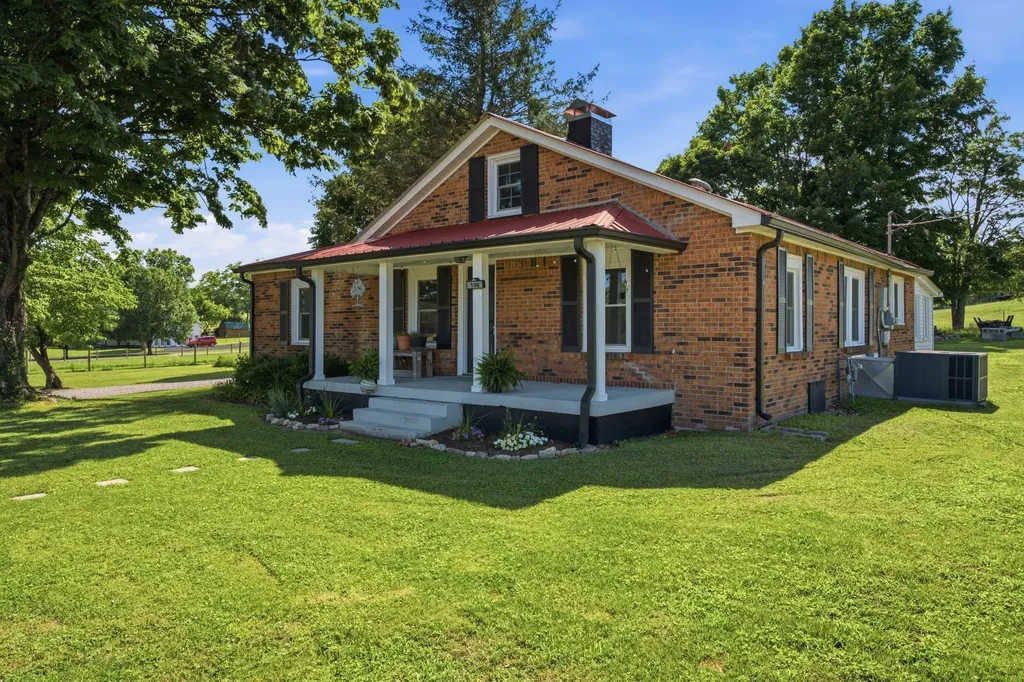 130 Harper Road Portland TN 37148