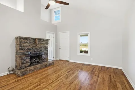130 Harper Road Portland TN 37148