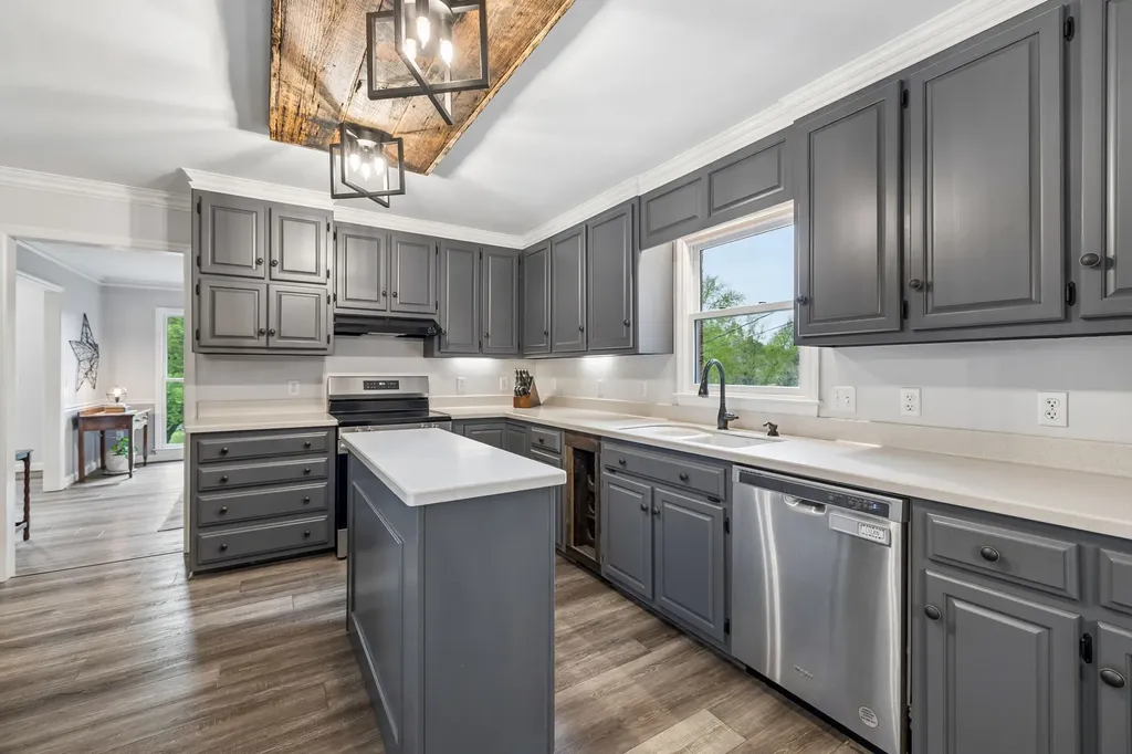 1141 John Sharp Road Columbia TN 38401