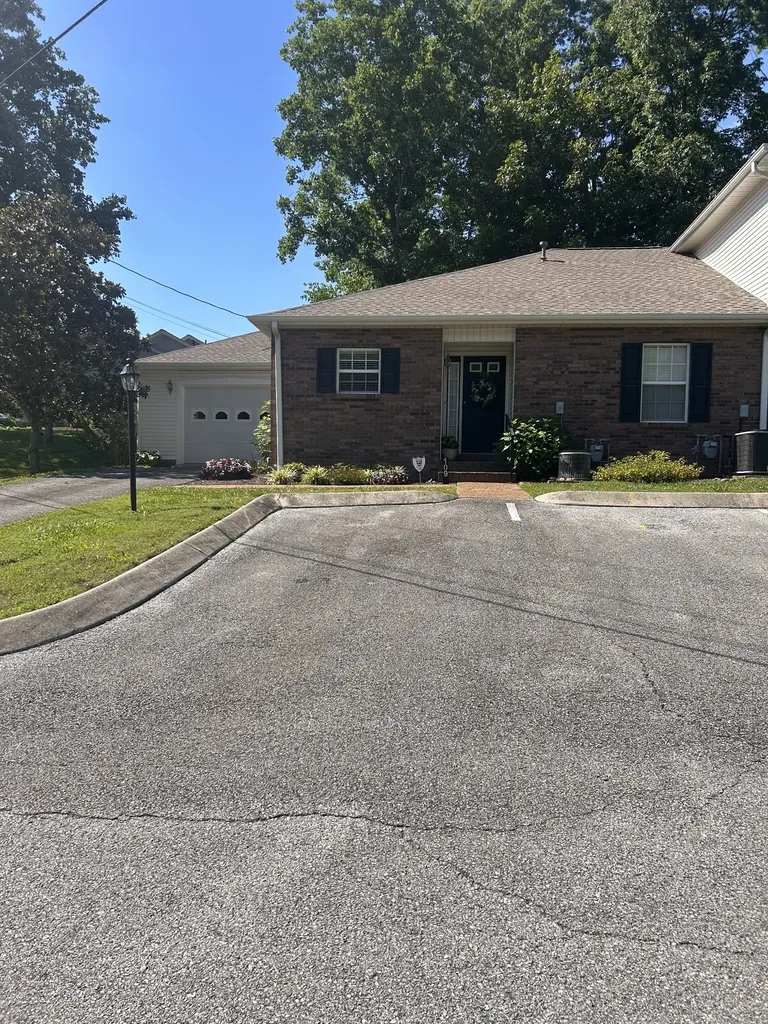 109 Eastdale Lane Dickson TN 37055