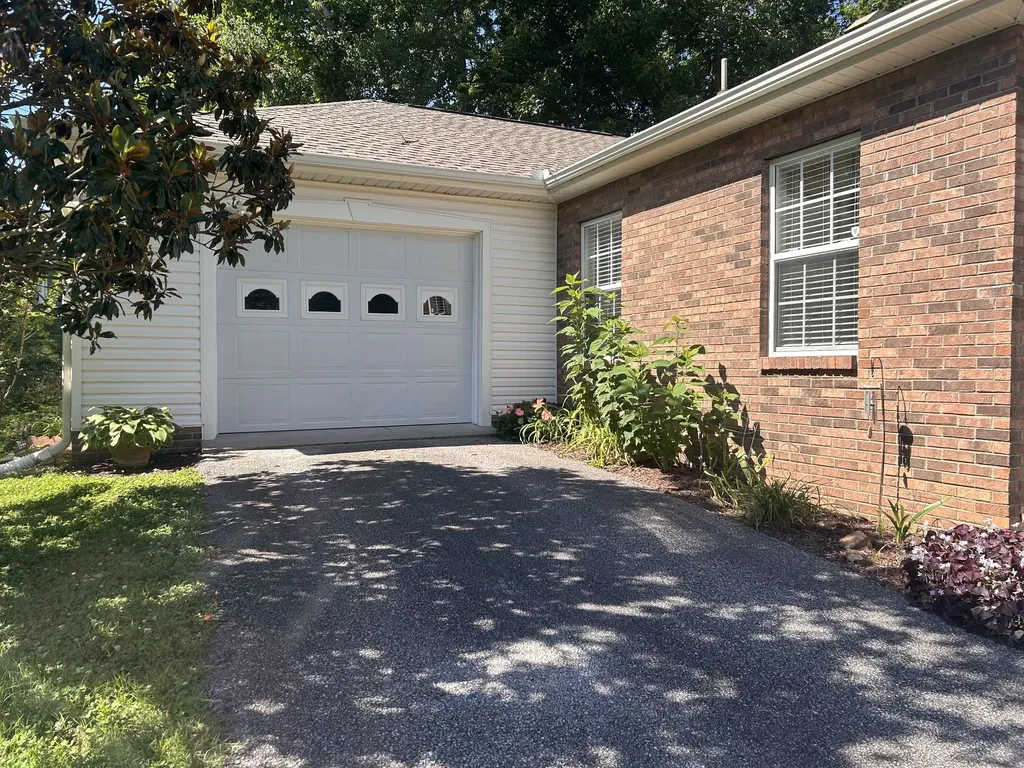 109 Eastdale Lane Dickson TN 37055