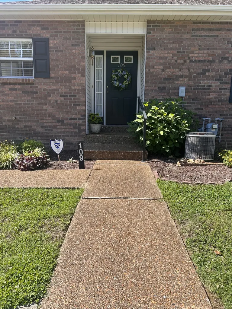 109 Eastdale Lane Dickson TN 37055