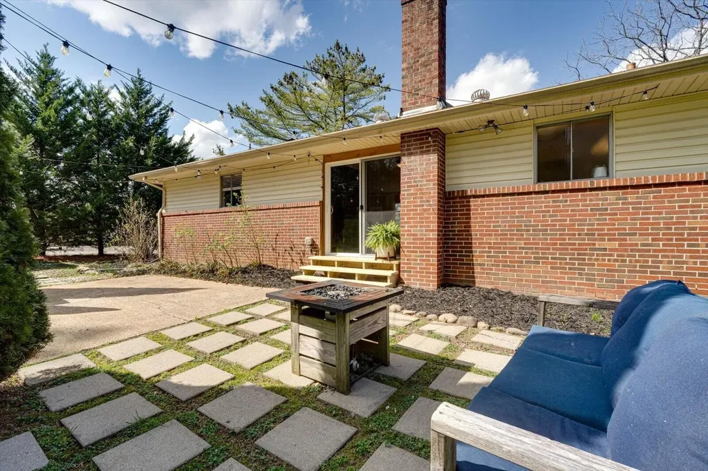 1402 John Ross Road Chattanooga TN 37412