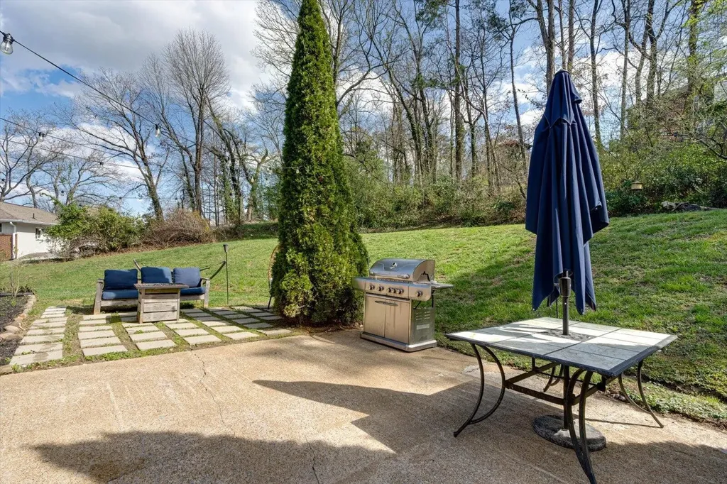 1402 John Ross Road Chattanooga TN 37412