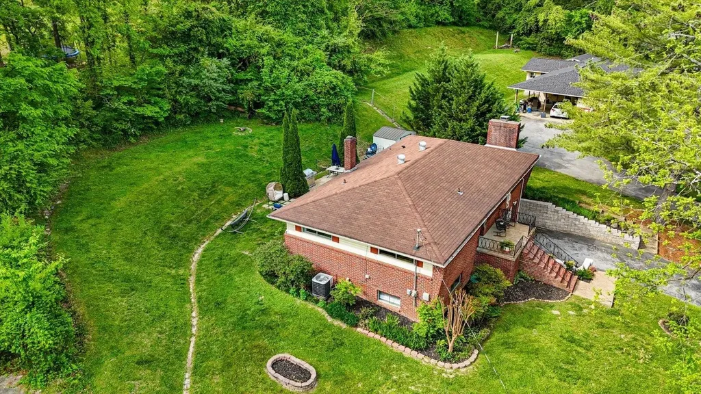 1402 John Ross Road Chattanooga TN 37412