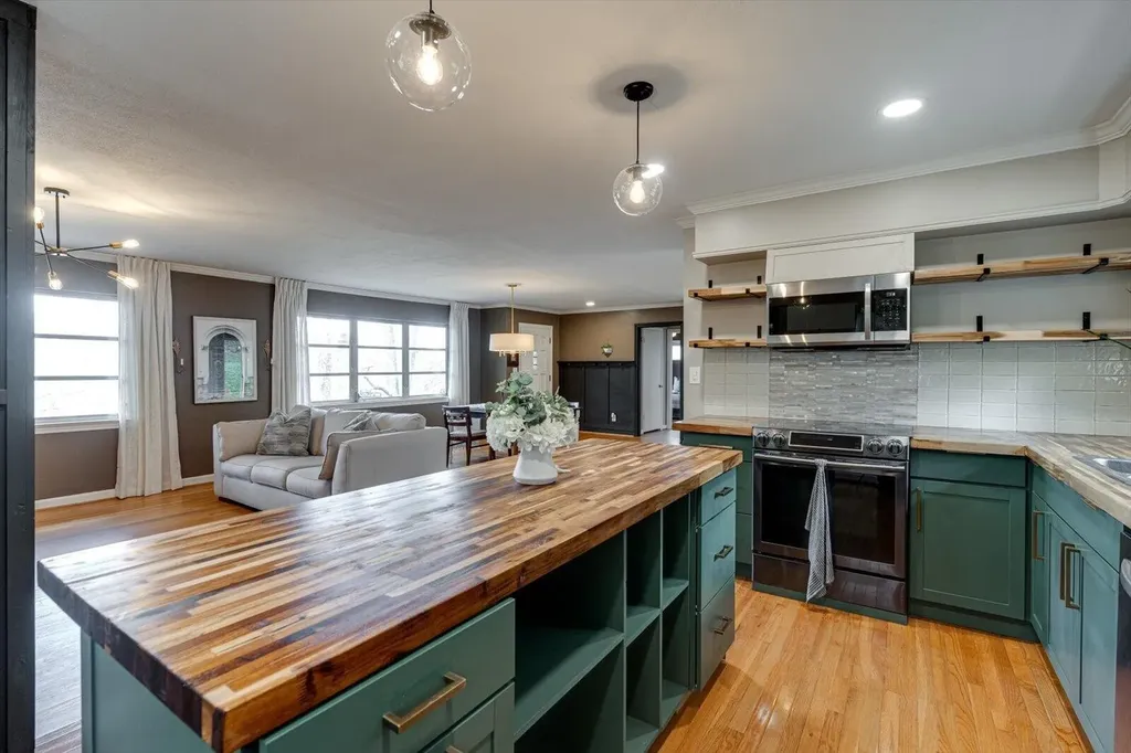1402 John Ross Road Chattanooga TN 37412