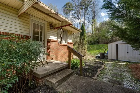 1402 John Ross Road Chattanooga TN 37412