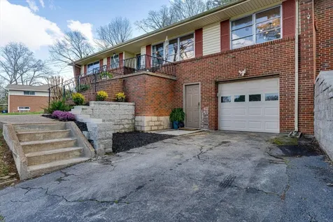 1402 John Ross Road Chattanooga TN 37412