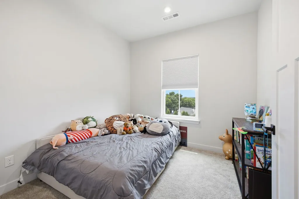 905 Mountain View Court Thompsons Station TN 37179
