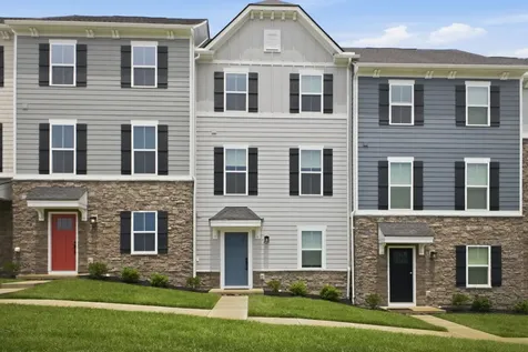 905 Mountain View Court Thompsons Station TN 37179