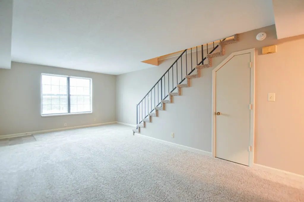 1533 E Knollwood Circle Clarksville TN 37043