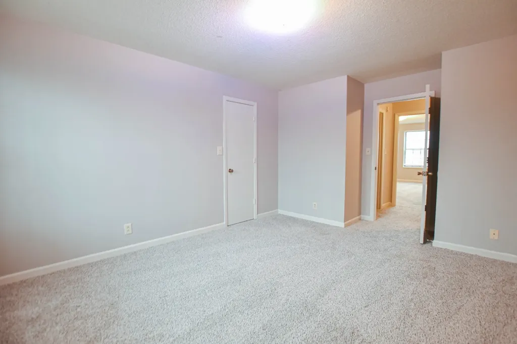 1533 E Knollwood Circle Clarksville TN 37043