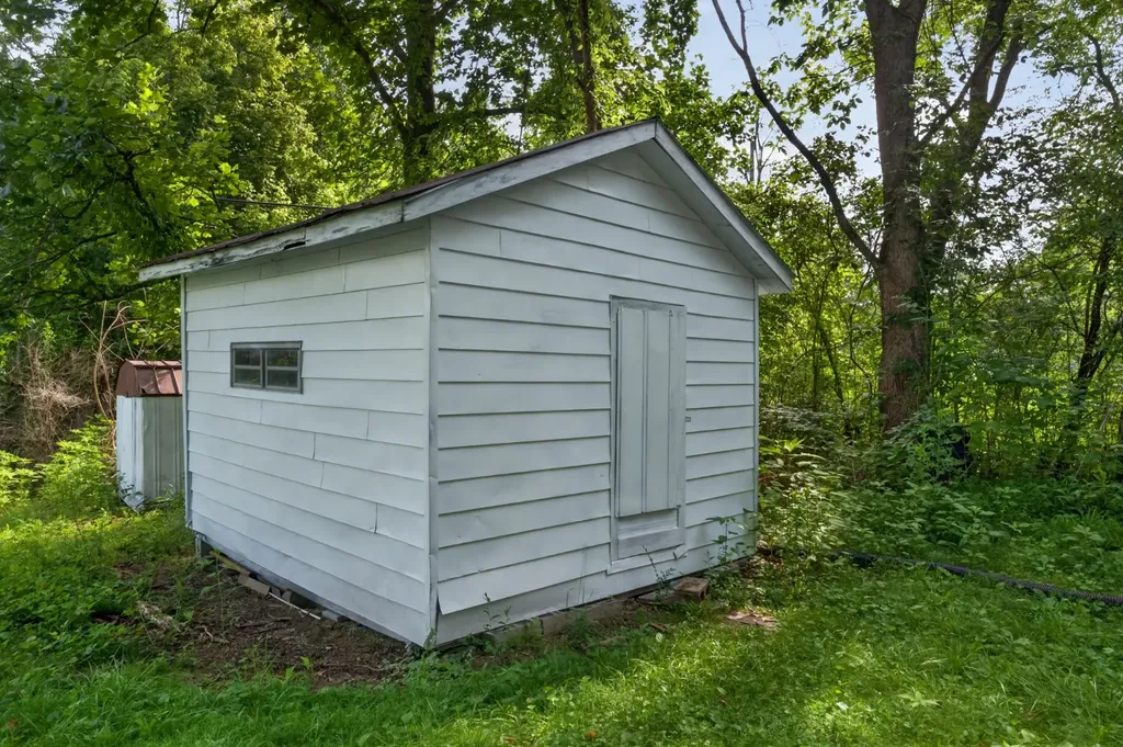 2385 Midway Road Smithville TN 37166