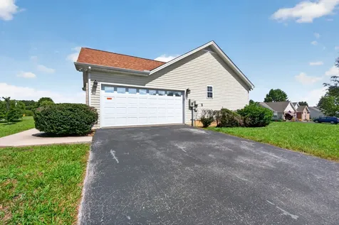 1901 Paran Road Cookeville TN 38506