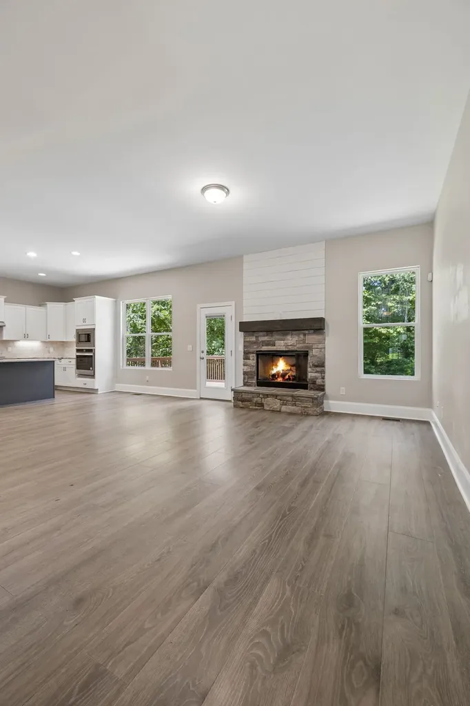 4530 General Forest Circle Bon Aqua TN 37025
