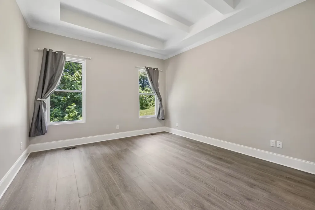 4530 General Forest Circle Bon Aqua TN 37025