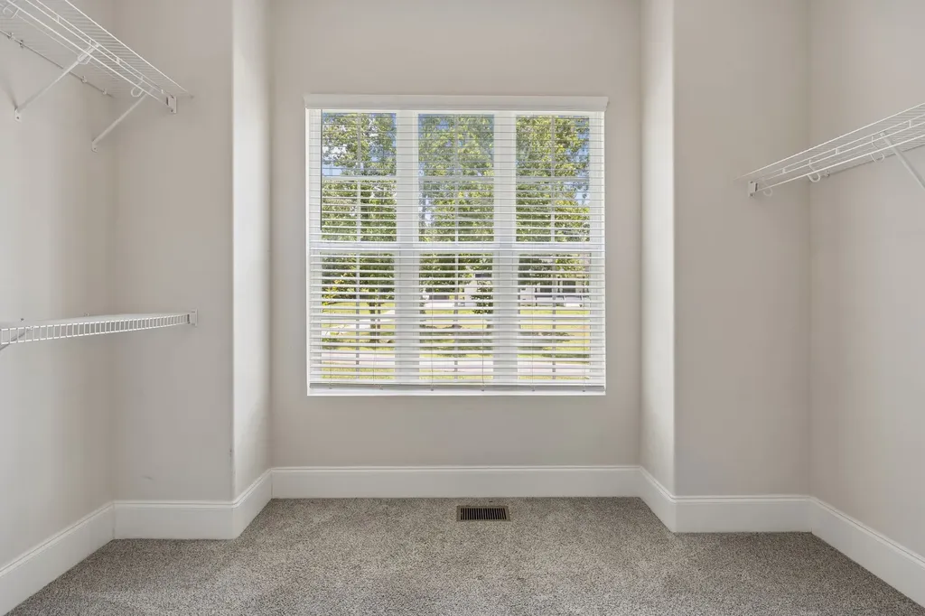 4530 General Forest Circle Bon Aqua TN 37025
