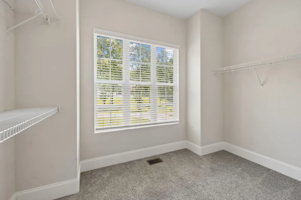 4530 General Forest Circle Bon Aqua TN 37025