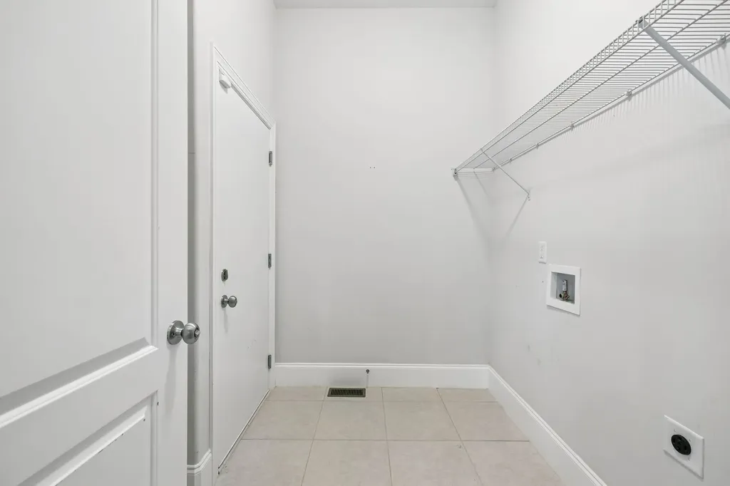 4530 General Forest Circle Bon Aqua TN 37025