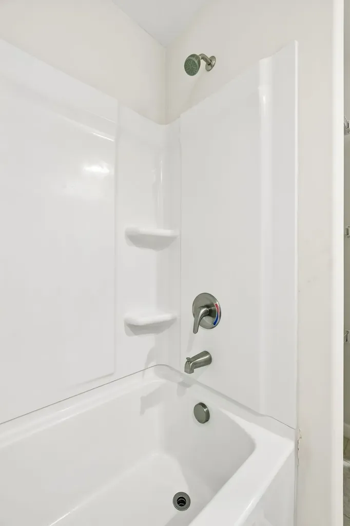 4530 General Forest Circle Bon Aqua TN 37025