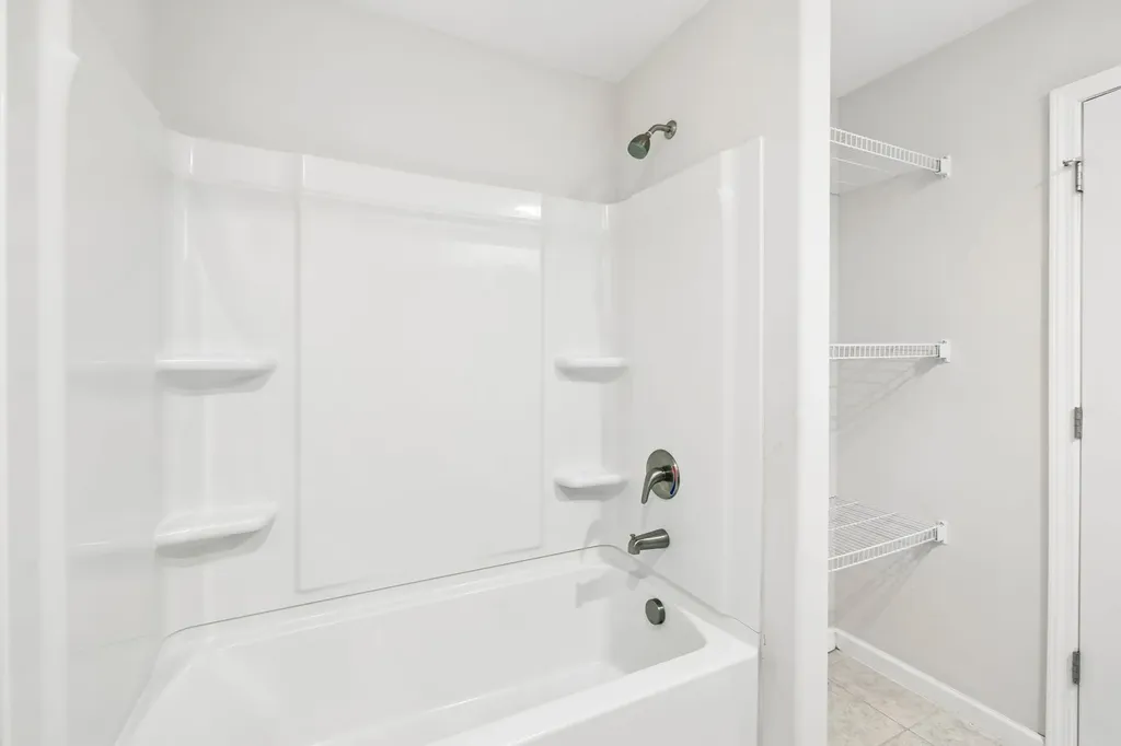 4530 General Forest Circle Bon Aqua TN 37025