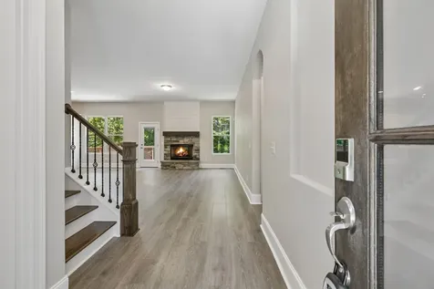4530 General Forest Circle Bon Aqua TN 37025