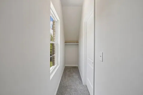 4530 General Forest Circle Bon Aqua TN 37025