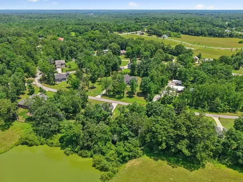4530 General Forest Circle Bon Aqua TN 37025