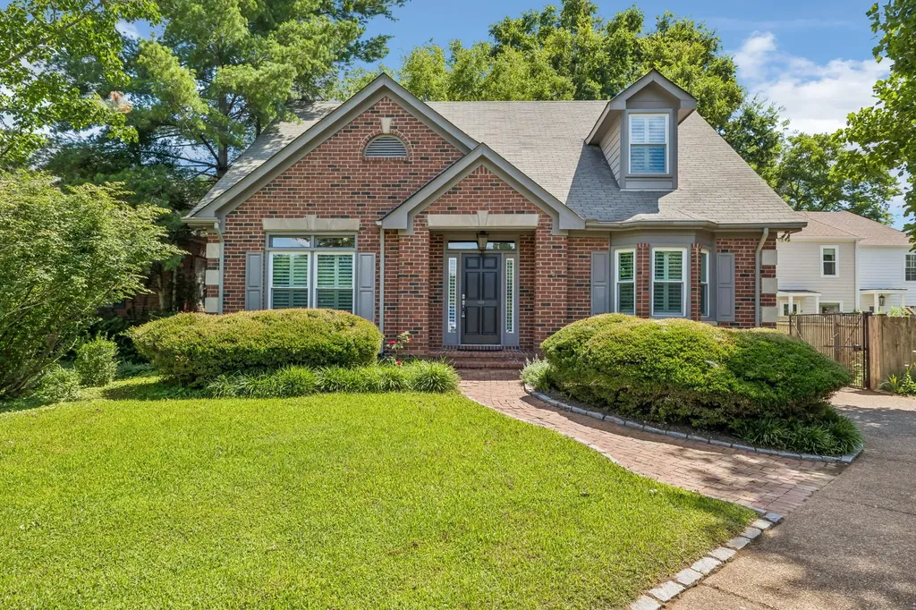 230 Harding Place Nashville TN 37205