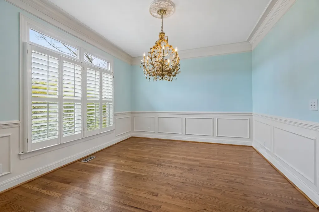 230 Harding Place Nashville TN 37205
