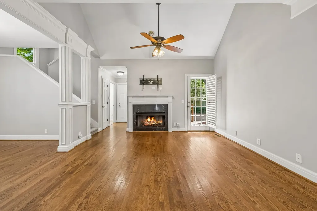230 Harding Place Nashville TN 37205