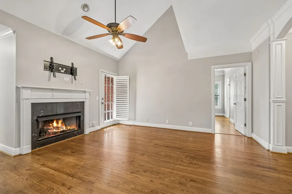 230 Harding Place Nashville TN 37205