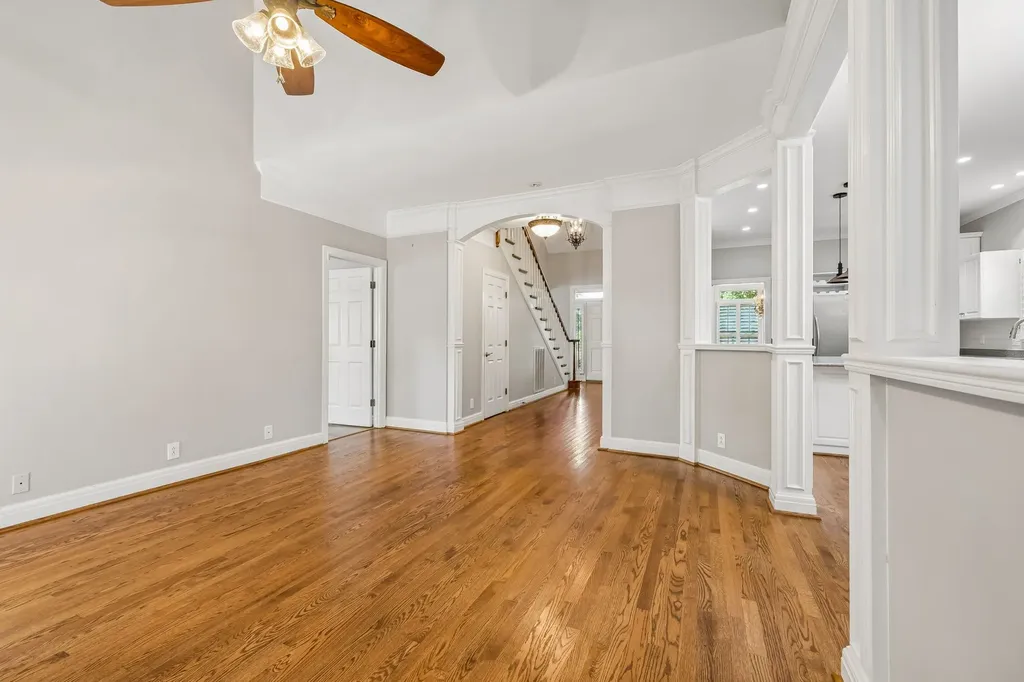 230 Harding Place Nashville TN 37205