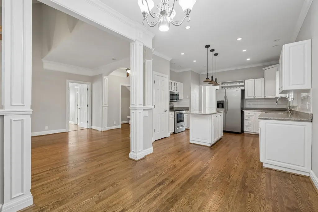 230 Harding Place Nashville TN 37205
