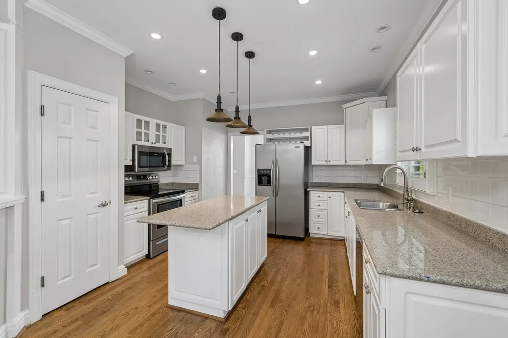 230 Harding Place Nashville TN 37205