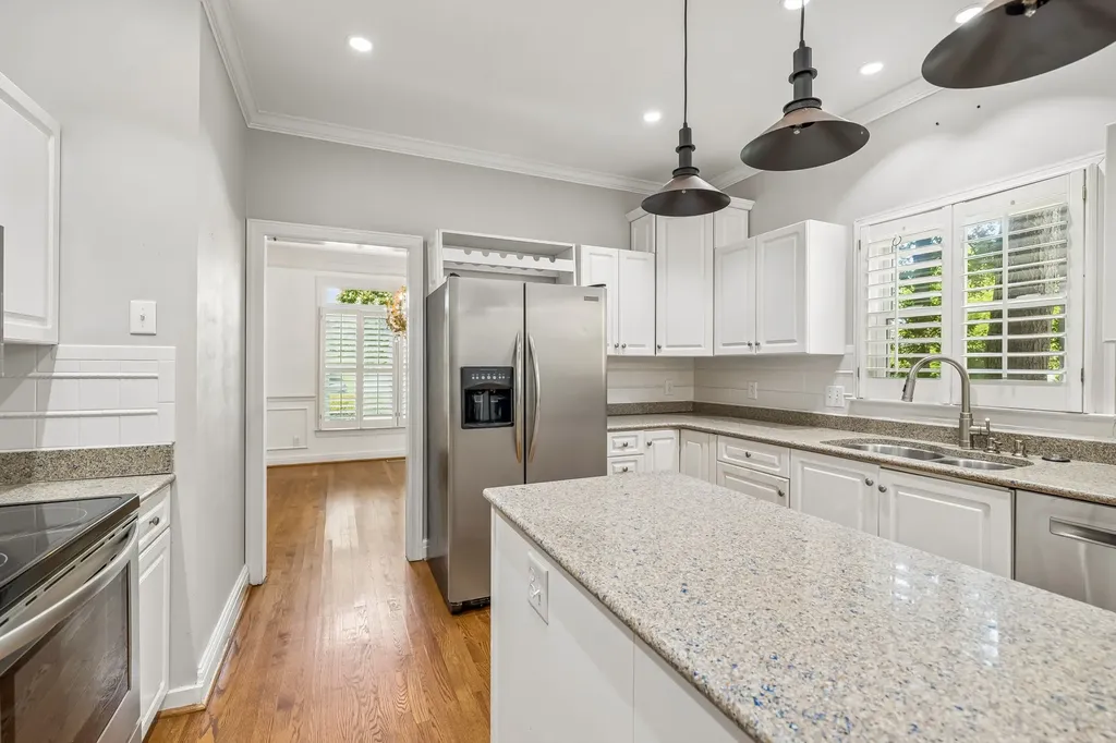 230 Harding Place Nashville TN 37205