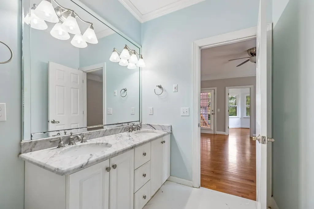 230 Harding Place Nashville TN 37205