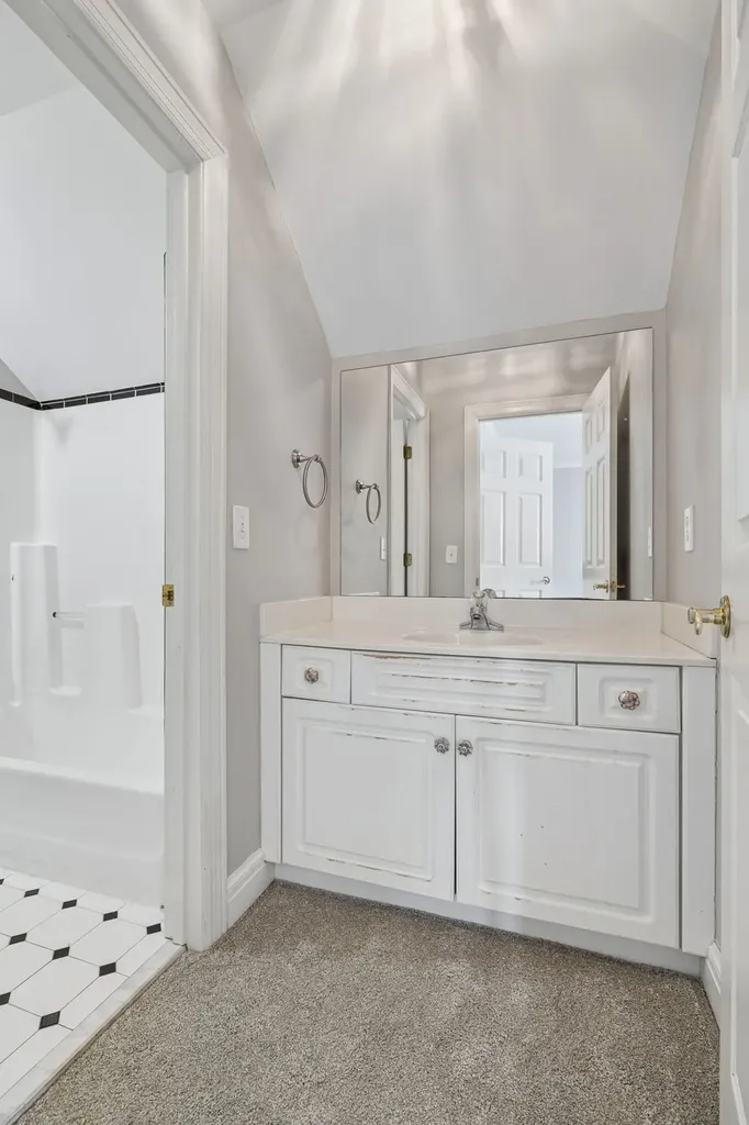 230 Harding Place Nashville TN 37205