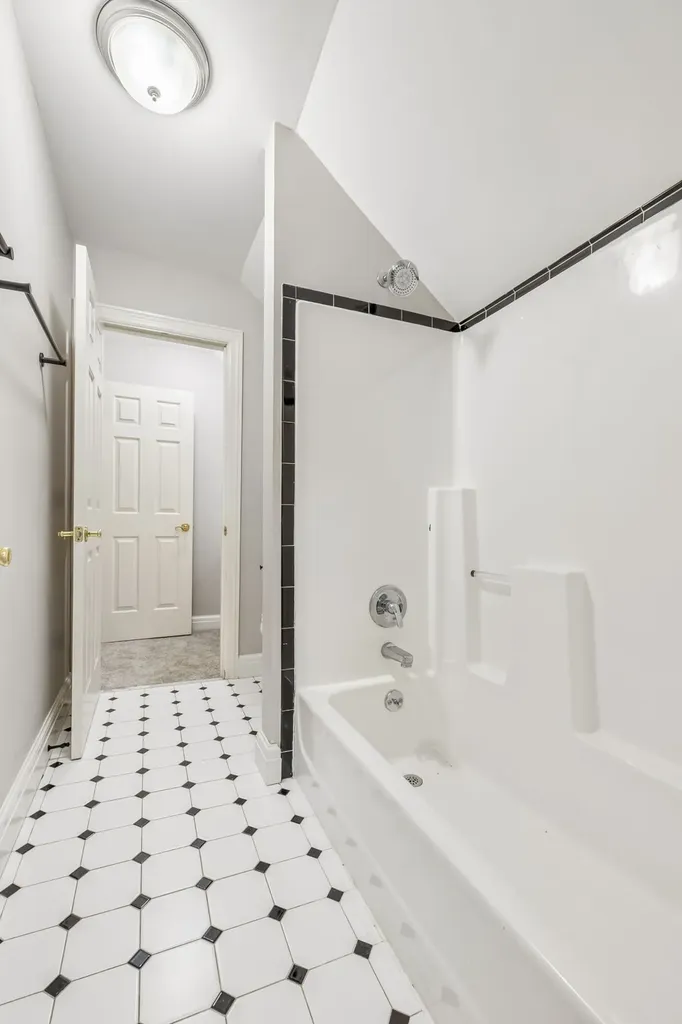 230 Harding Place Nashville TN 37205