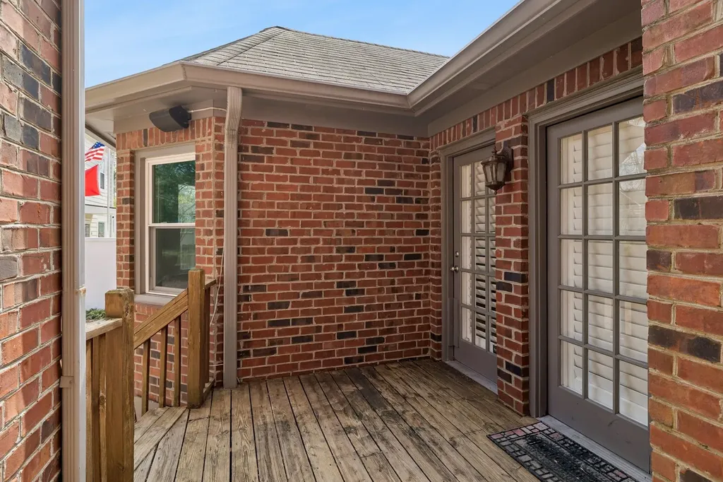 230 Harding Place Nashville TN 37205
