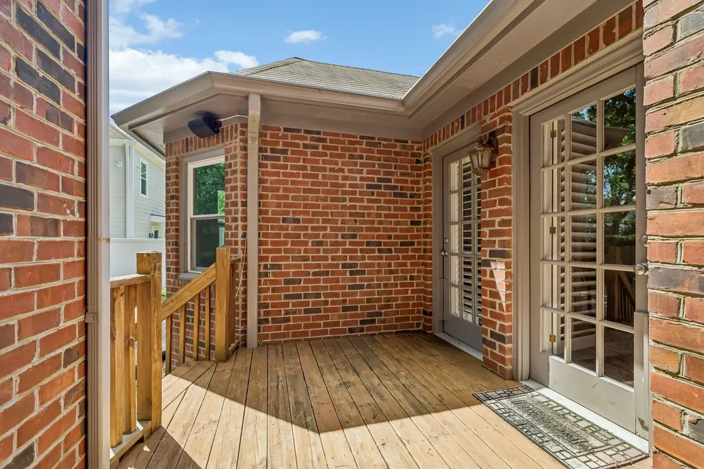 230 Harding Place Nashville TN 37205