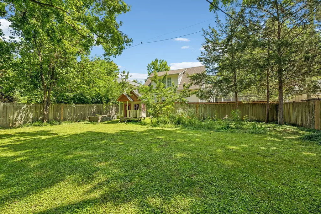 230 Harding Place Nashville TN 37205