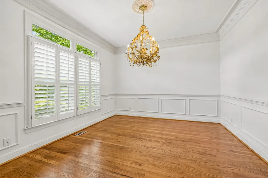 230 Harding Place Nashville TN 37205