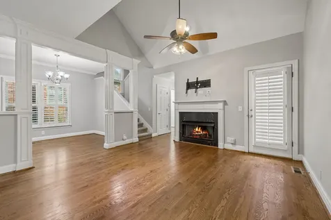 230 Harding Place Nashville TN 37205