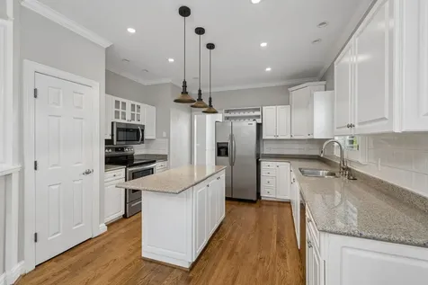 230 Harding Place Nashville TN 37205
